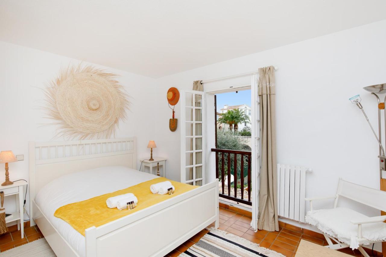 Grimaud 4 Vents Yourhosthelper Exterior photo